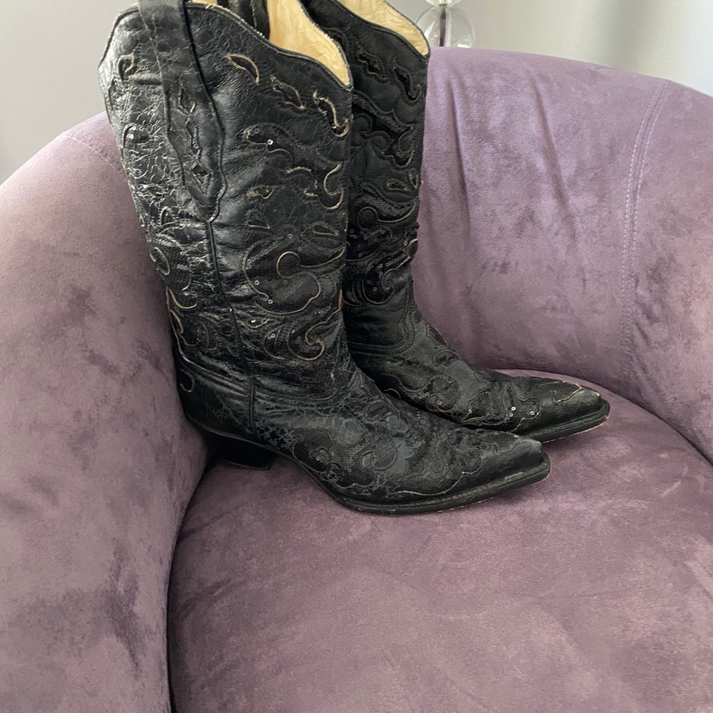 Corral Boots Black Vintage With Sequin Inlay